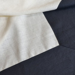 Hamptons Tablecloth - Products