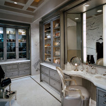 Master Ensuite Closet/bathroom