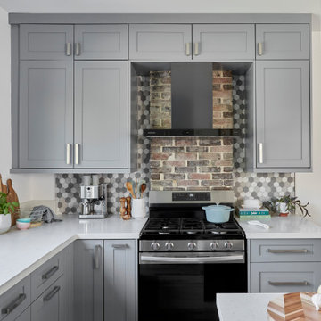 Muriel Ave. Contemporary Kitchen - Toronto