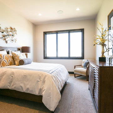 Woodland Hills “Laurel”