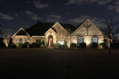 This is an example of a traditional home design in Dallas.