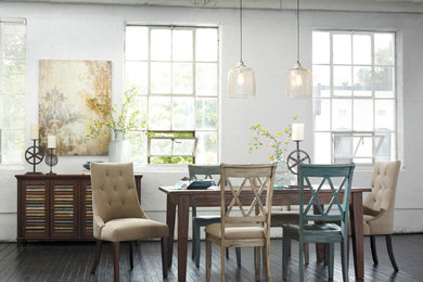 Dining room - traditional dining room idea in Calgary