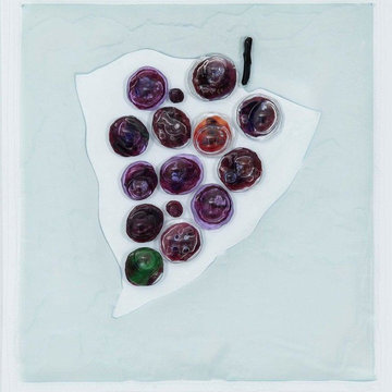 COMMUNICATION WITH RED WINE LOVERS