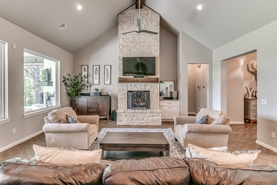 Home design - transitional home design idea in Oklahoma City