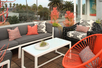 Example of a 1960s patio design in Los Angeles