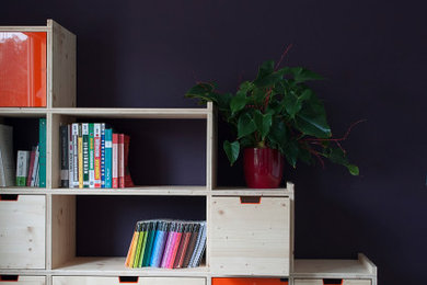 Idées déco pour un bureau moderne de taille moyenne avec un bureau indépendant.