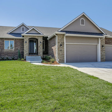 Iron Gate 5837 E Wildfire Bel Aire