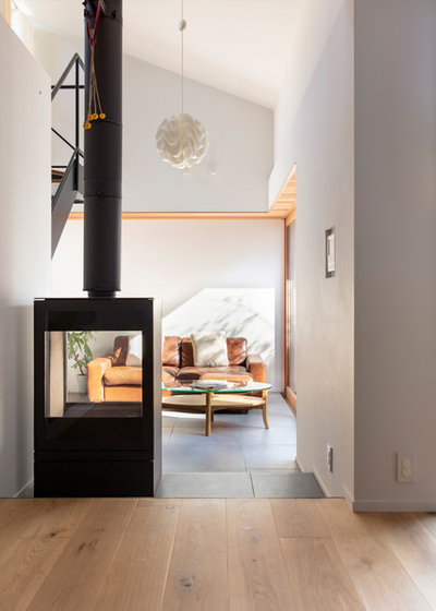 Contemporary Living Room by Brian Sawazaki Photography