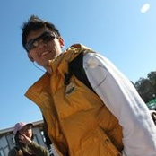 Angus Lius foto