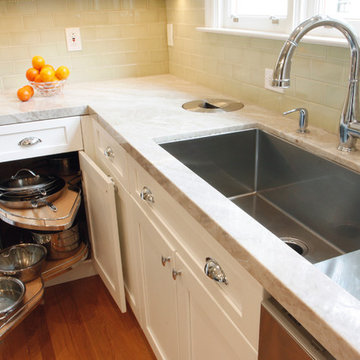 Oakland Quartzite Shaker Kitchen Update