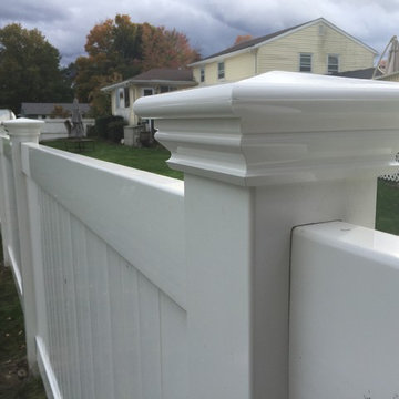 Newington| 4' Premium PVC Yard Enclosure