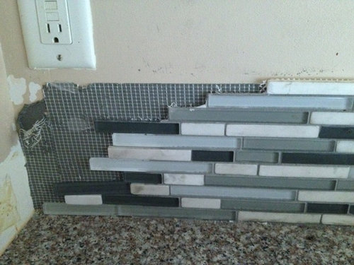 Need Help Removing Mosaic Backsplash In, Can You Install Glass Tile On Drywall