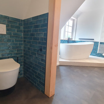 Wanne + Dusche | freistehende Wanne in hist. Bauernhaus