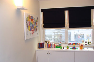 Example of a minimalist kids' room design in New York