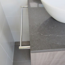 Spanish Apartment Bathroom (guests)