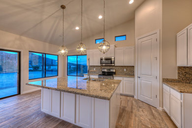 Mid-sized elegant kitchen photo in Phoenix