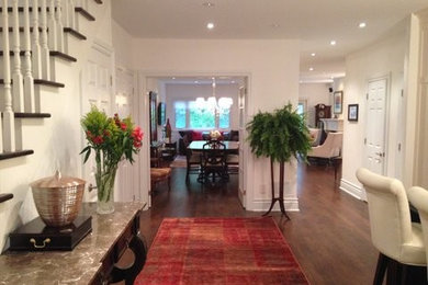 Home design - contemporary home design idea in Toronto