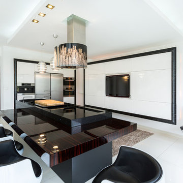 Modern Black & White Kitchen- West Hollywood