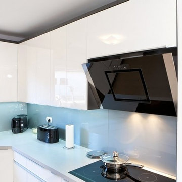 White High Gloss Kitchen