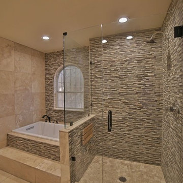 Kathy Hawks Bathroom