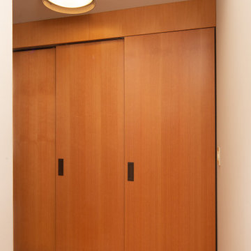 Entry closet