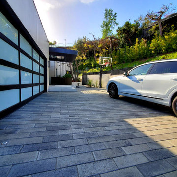 Front Yards & Driveways