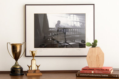 Living room - 1960s living room idea in Los Angeles