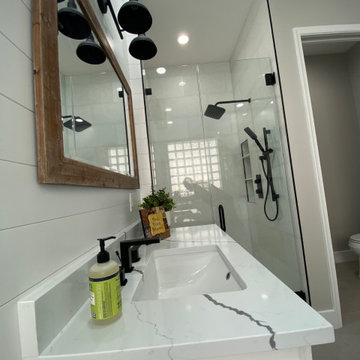 Balistrere Master Bathroom