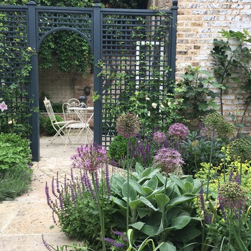 Georgian cottage garden