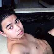 Aaron Flores's photo