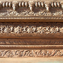 moroccan carvings