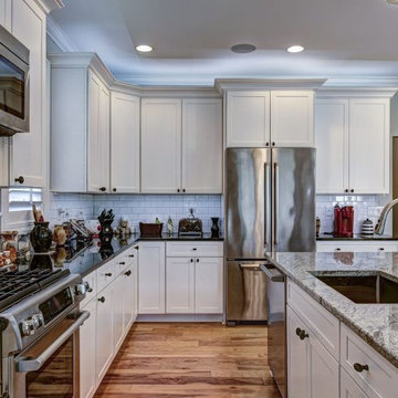 Exclusive Custom Kitchen Cabinets to Give your Home a Makeover