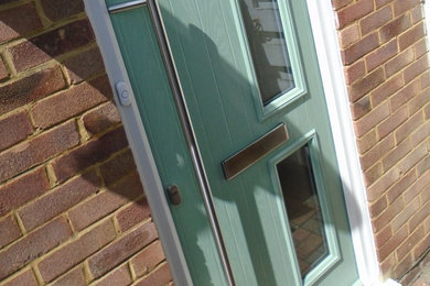 Chartwell Green Contemporary Door