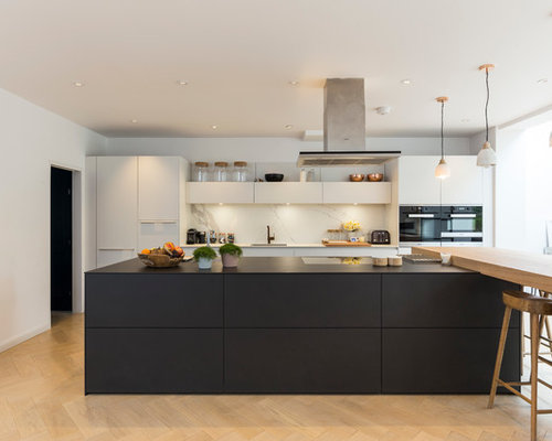 27,789 Kitchen with Black Appliances Design Ideas & Remodel Pictures