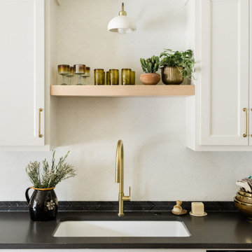 Elegantly Subtle Herringbone Stone Backsplash Mosaic