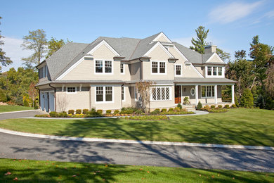 Exterior home idea in New York