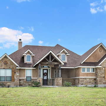 La Vernia Custom Homes - Front Elevations