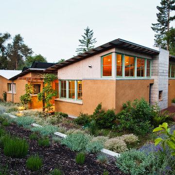 Vine Hill Road Straw Bale Residence