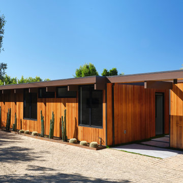 Malibu Glass Box House by Klopf Architecture