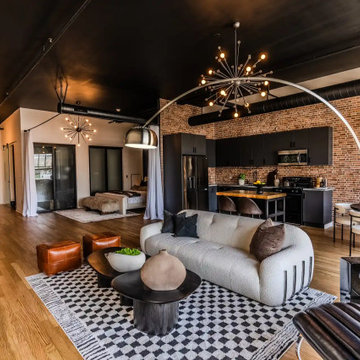 Hollywood - Studio Remodeling