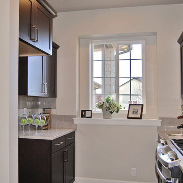 Solento - Kitchen - by Gallery Homes by Varriale