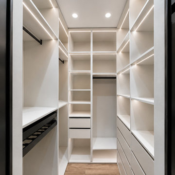 Contemporary Dressing Room in Oxfordshire