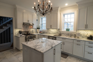 Example of a transitional kitchen design in DC Metro