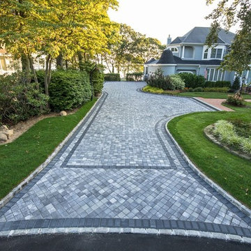 Welcoming Long Island Driveway