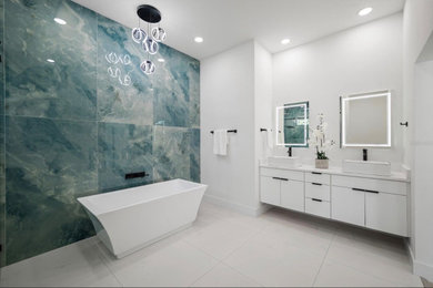 Bathroom - bathroom idea in Tampa