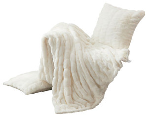 Faux Fur Shar Pei 3 Piece Throw and Pillow Shell Set, Cloud Dancer, Throw 50"x60" and 2 Pillow Shells 20"x20"