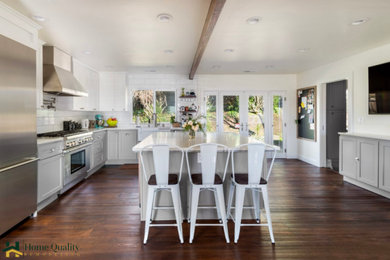 Trendy home design photo in San Francisco