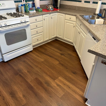 Dining room kitchen floor