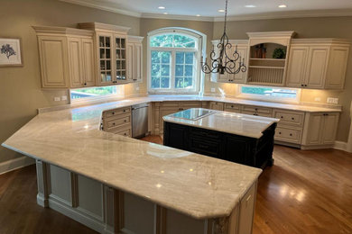 Inspiration for a kitchen remodel in Chicago