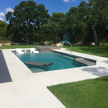 Ledge Lounger in-pool Chaise
